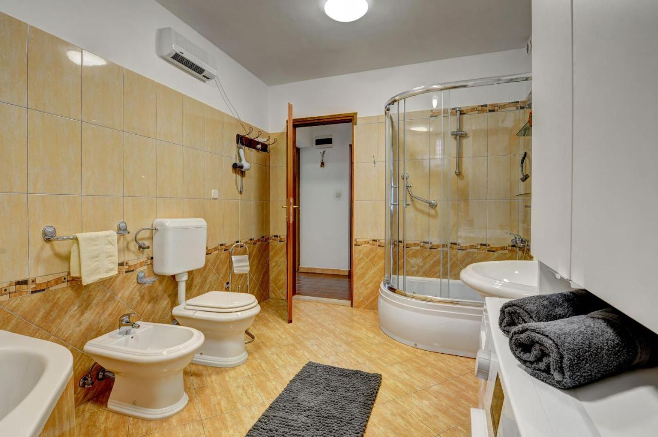 Apartments Babic ฟาชานา ภายนอก รูปภาพ